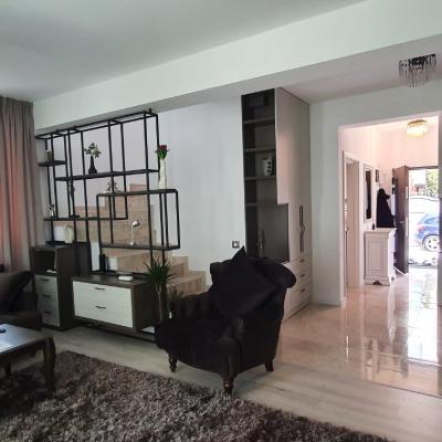 Mobila camere de zi (living) pe comanda