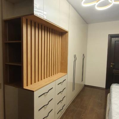 Mobila pentru dormitor pe comanda